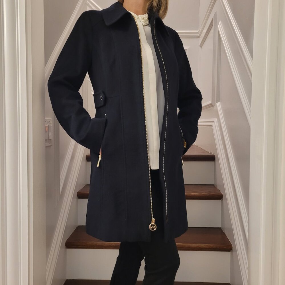 Like New Michael Kors Wool Coat. Zip-Front Closure. Two Pockets. Midnight. XS.